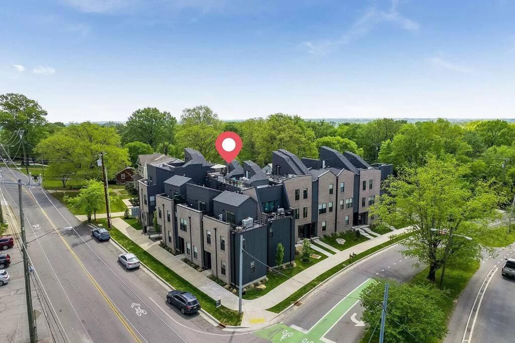 Casa vacanze 10 Min Drive Downtown, Roof Deck, Pet Friendly